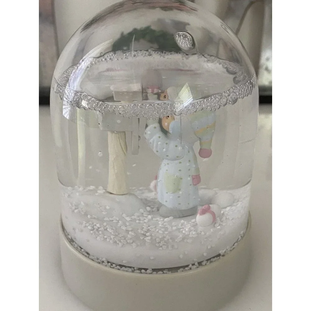 Vintage 1986 Precious Moments I'm Sending You a‎ White Christmas Snow Globe EUC